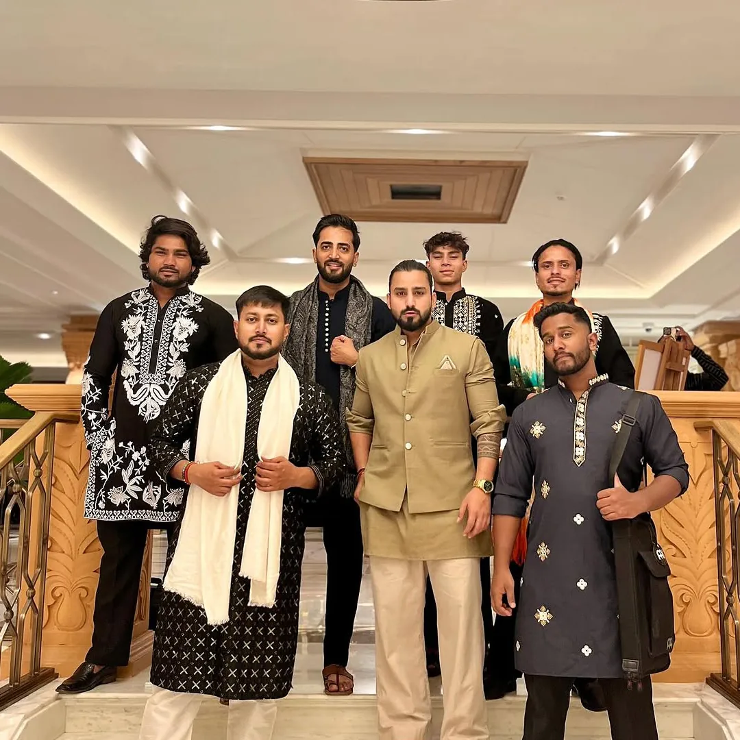 Swarrveda fusion band performance